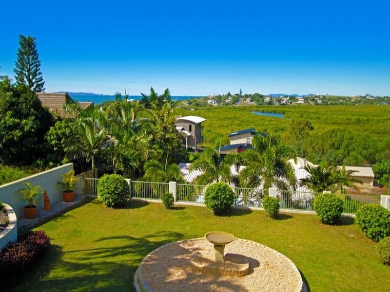 33 Shaw Avenue, Yeppoon QLD 4703