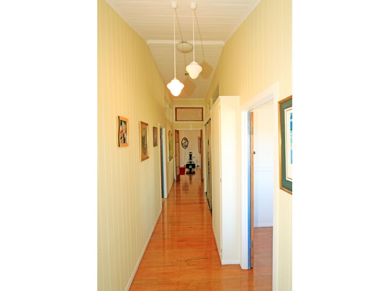 7 Raymond Terrace, Yeppoon QLD 4703