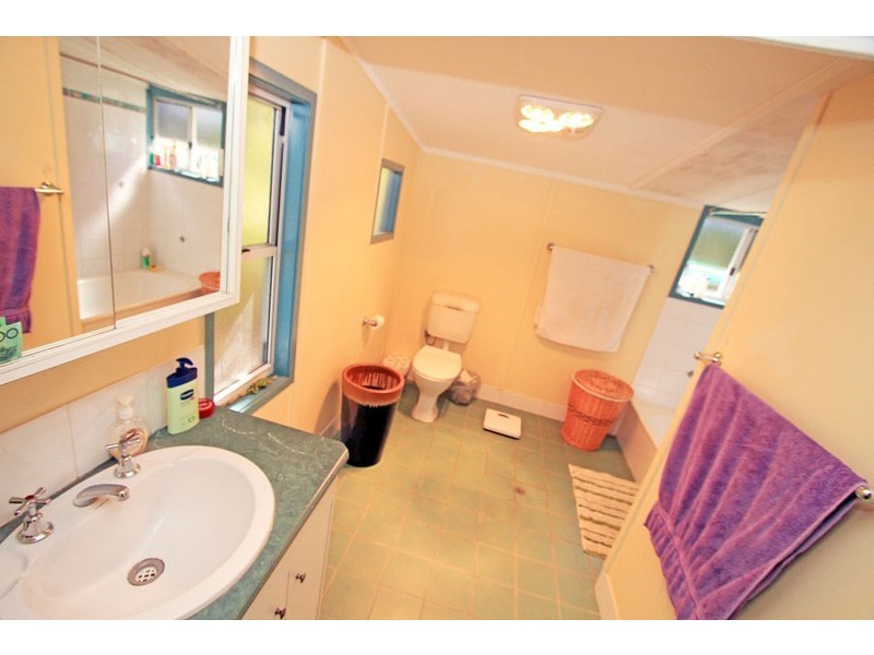 7 Raymond Terrace, Yeppoon QLD 4703