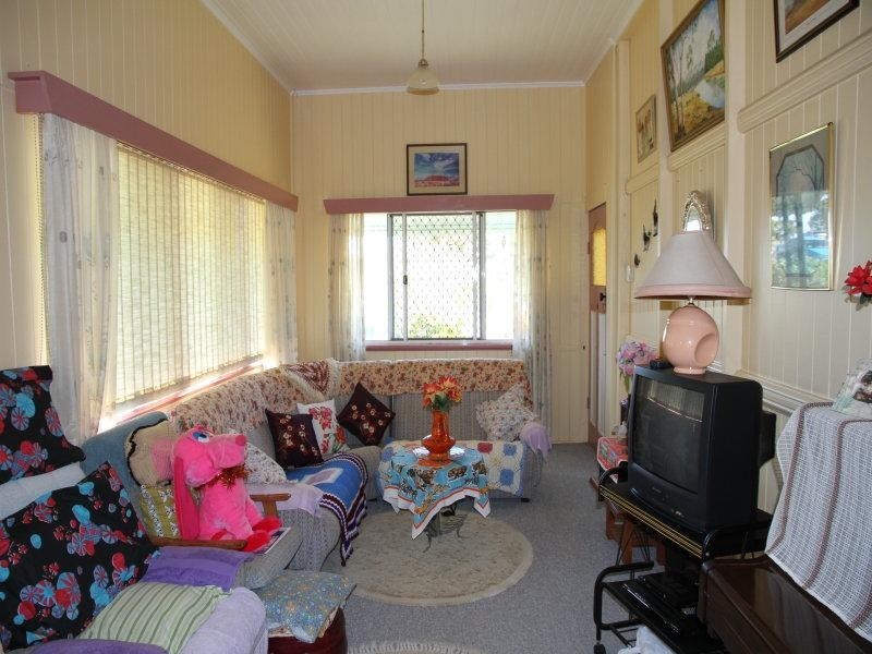 12 Mary Street, Yeppoon QLD 4703