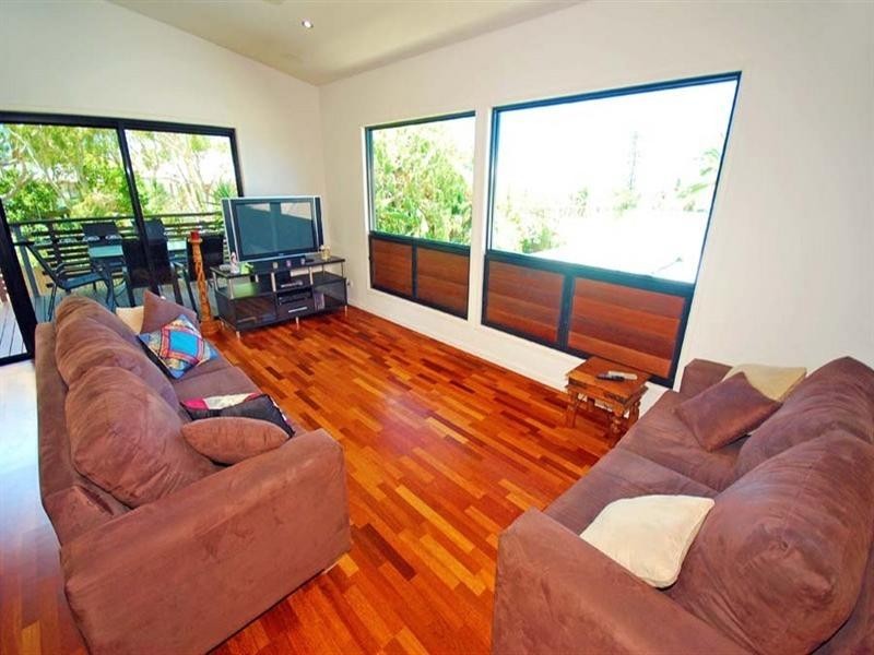 17 Poplar Street, Cooee Bay QLD 4703