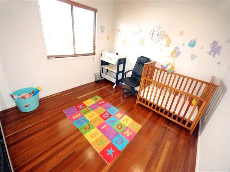 17 Poplar Street, Cooee Bay QLD 4703