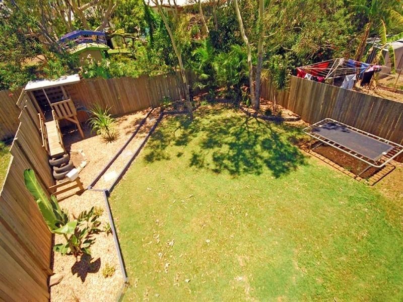 17 Poplar Street, Cooee Bay QLD 4703