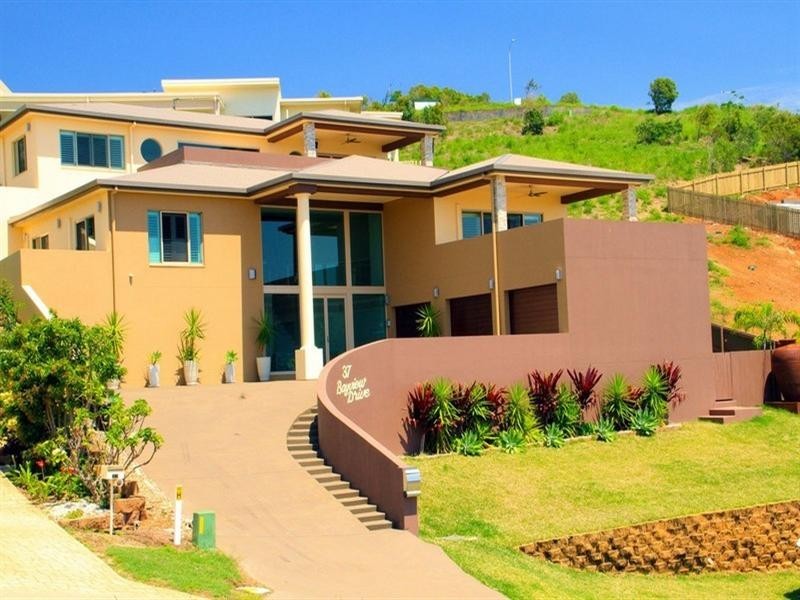 37 Bayview Drive, Yeppoon QLD 4703