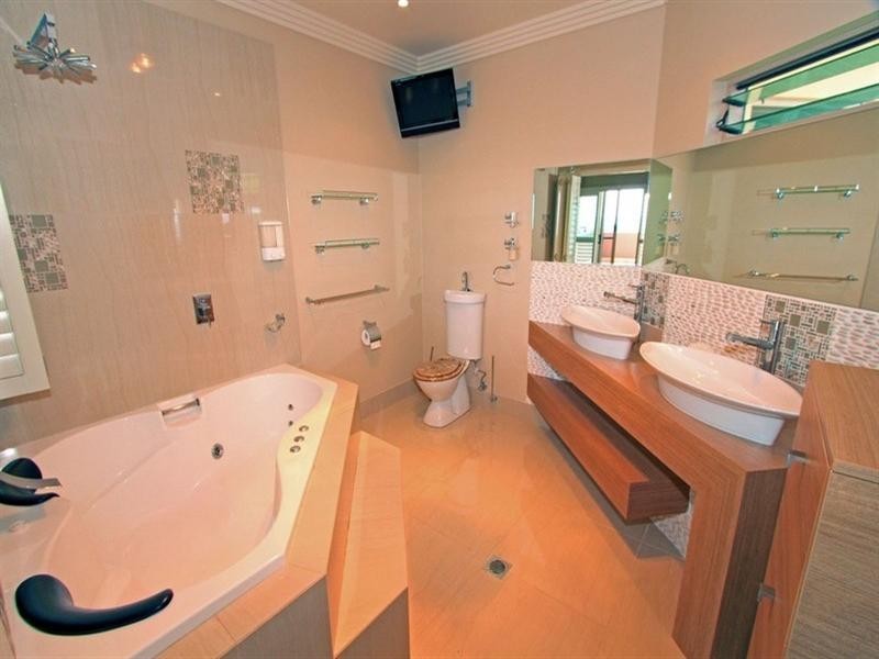 37 Bayview Drive, Yeppoon QLD 4703