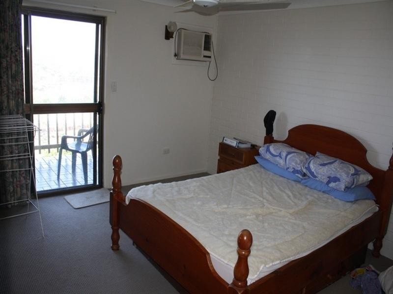 2/44 Hill Street, Yeppoon QLD 4703