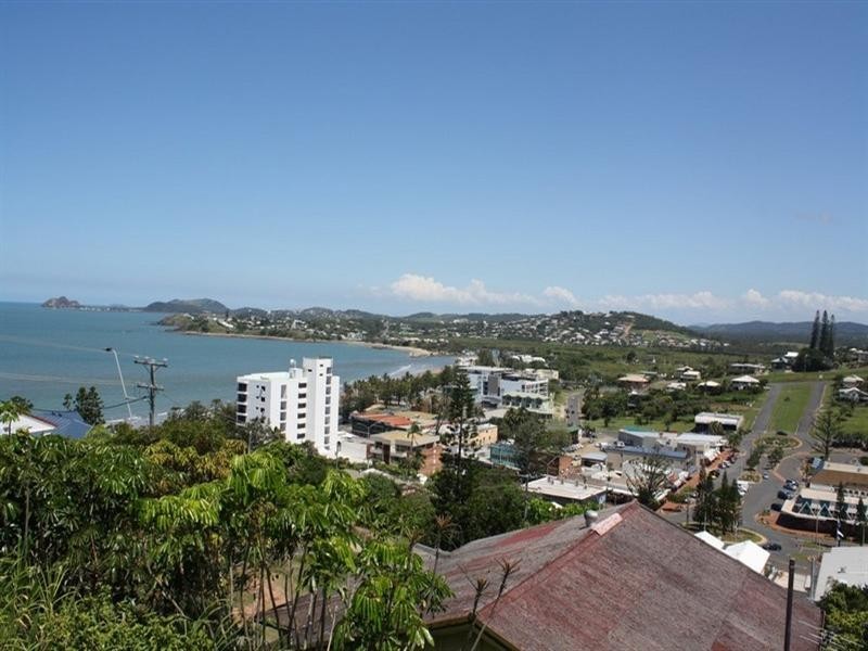 2/44 Hill Street, Yeppoon QLD 4703