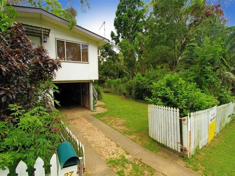 27 Jeffries Street, Yeppoon QLD 4703
