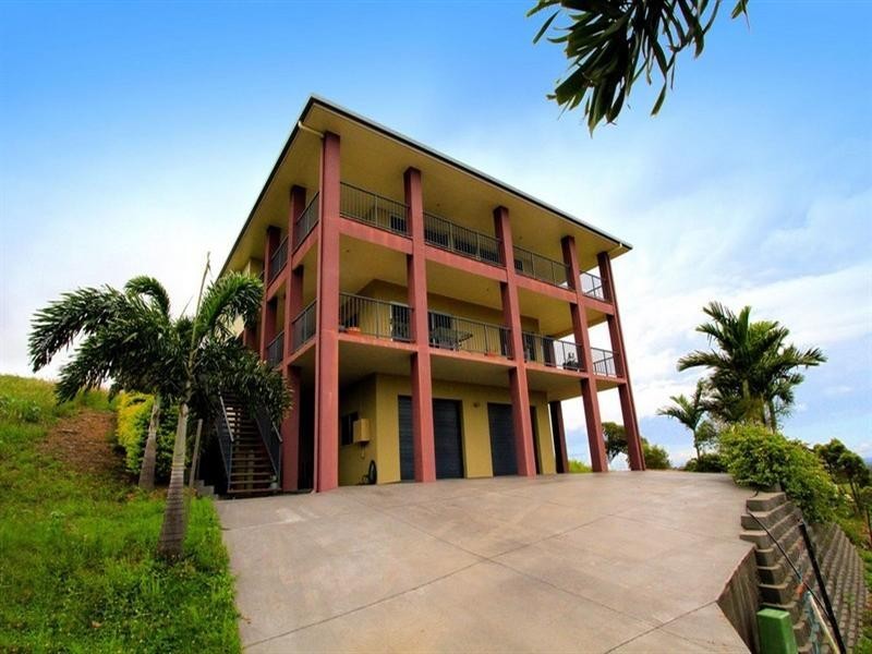 22 Pacific Vista Close, Pacific Heights QLD 4703