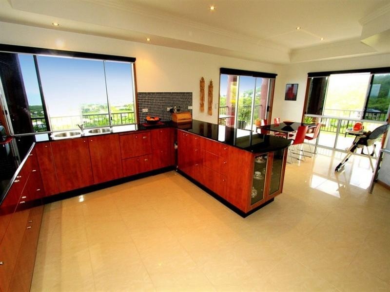 22 Pacific Vista Close, Pacific Heights QLD 4703