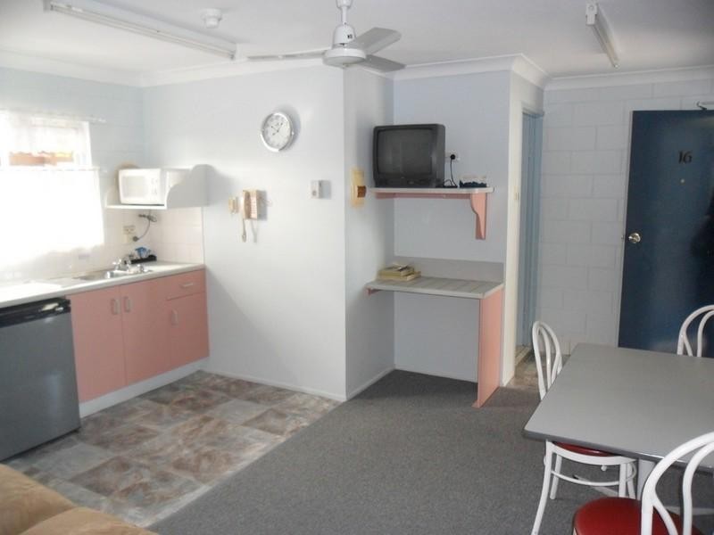 16/18 Hill Street, Emu Park QLD 4710
