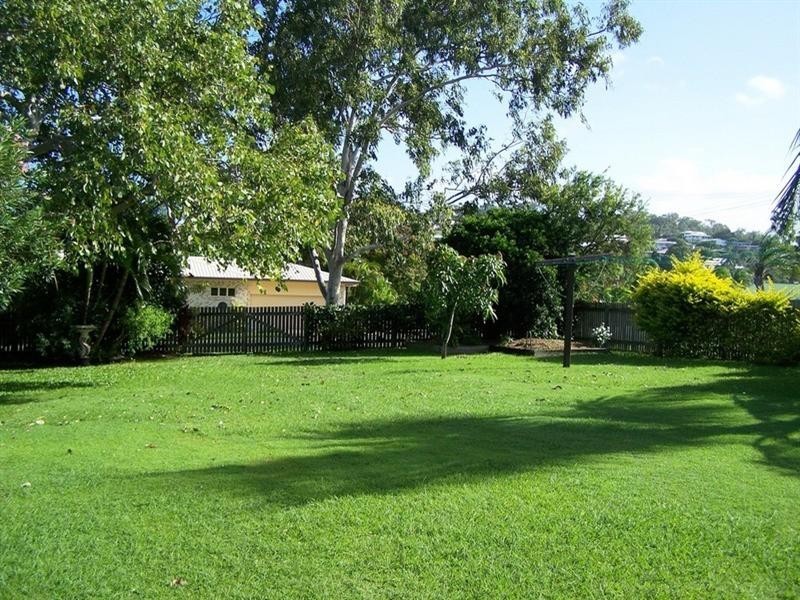 14-16 Poplar Street, Yeppoon QLD 4703