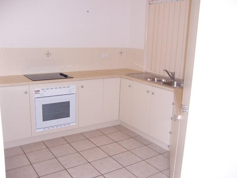 2/24 Kerr Street, Yeppoon QLD 4703