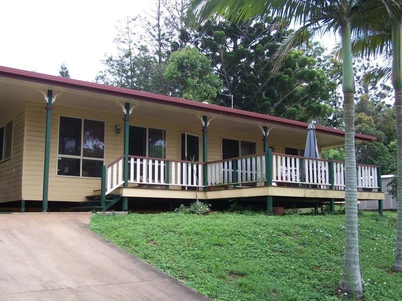 6 Island View Crescent, Yeppoon QLD 4703