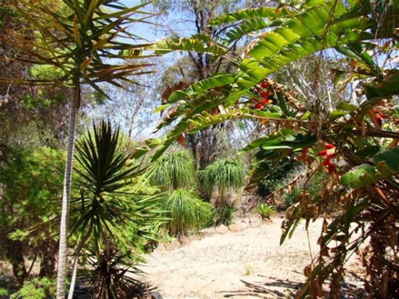 32 Shaw Avenue, Yeppoon QLD 4703