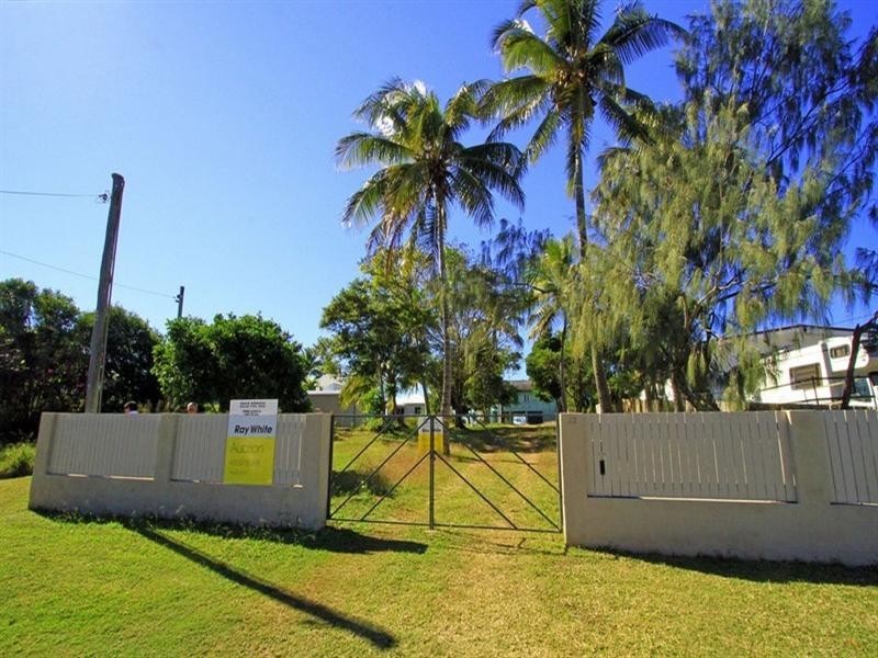 33 Todd Avenue, Yeppoon QLD 4703