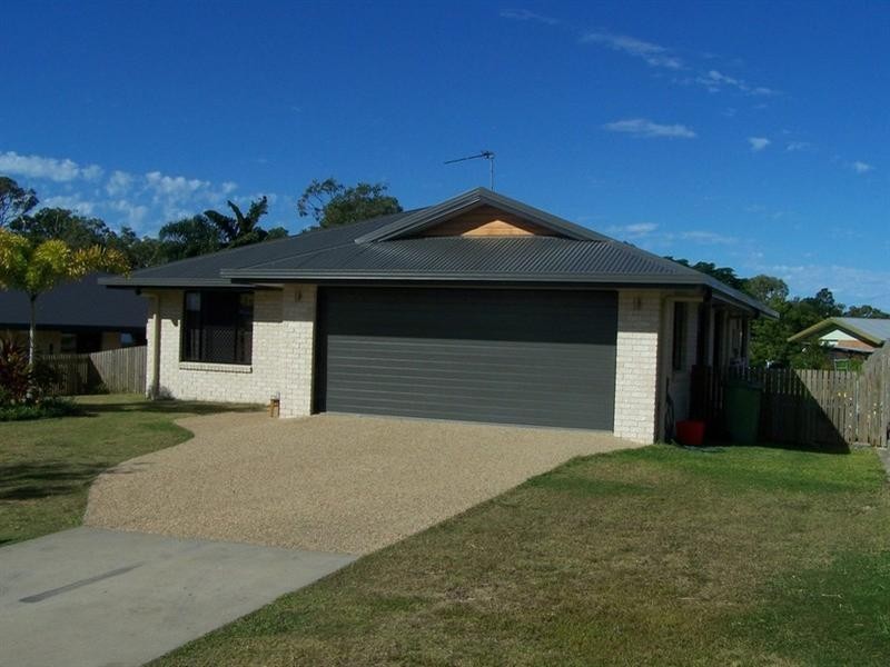 8 Paradise Grove, Yeppoon QLD 4703