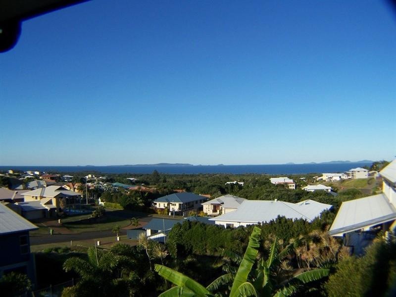 7 Pacific Vista Close, Pacific Heights QLD 4703