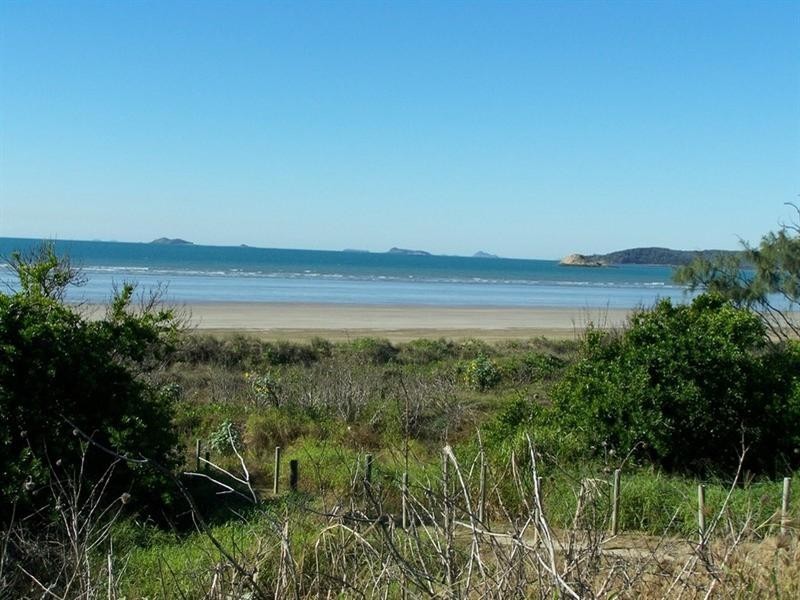 11 Coast Court, Yeppoon QLD 4703
