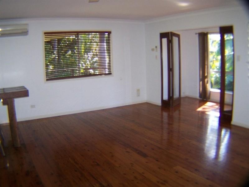 2 Caroline Street, Yeppoon QLD 4703