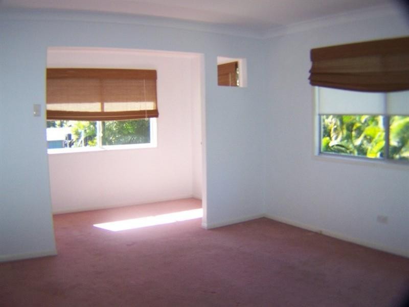 2 Caroline Street, Yeppoon QLD 4703