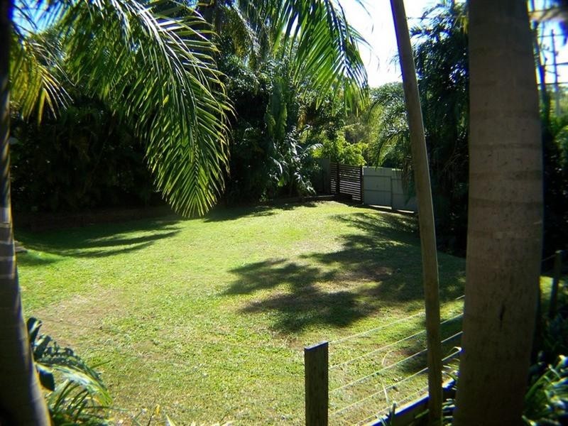 2 Caroline Street, Yeppoon QLD 4703