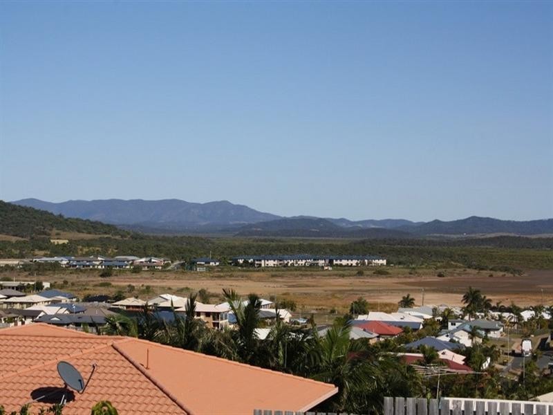 7 Limpet Place, Zilzie QLD 4710