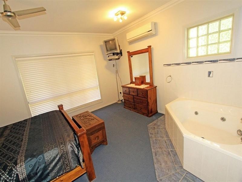 18 Von Nida Crescent, Yeppoon QLD 4703