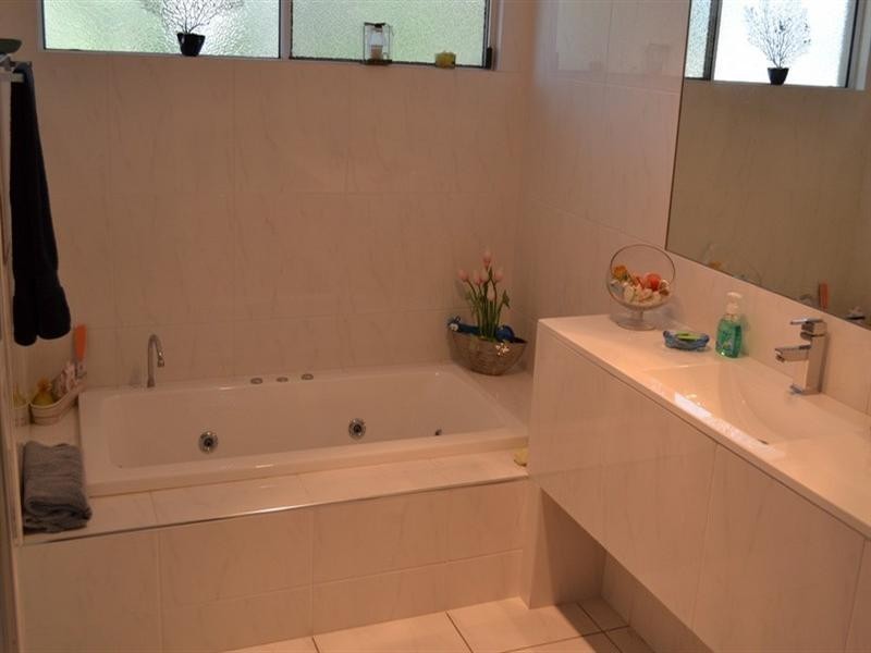 69 Rockhampton Road, Yeppoon QLD 4703