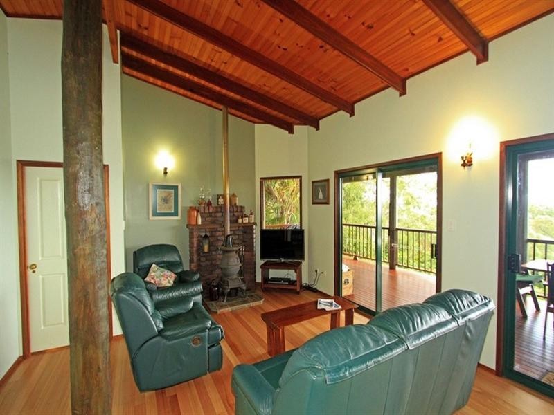 9 Banksia Place, Taranganba QLD 4703