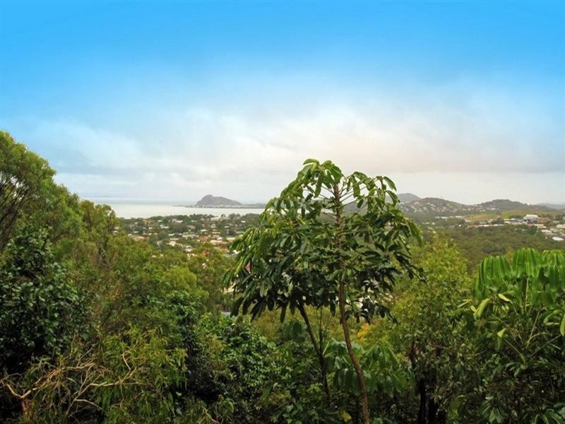 9 Banksia Place, Taranganba QLD 4703