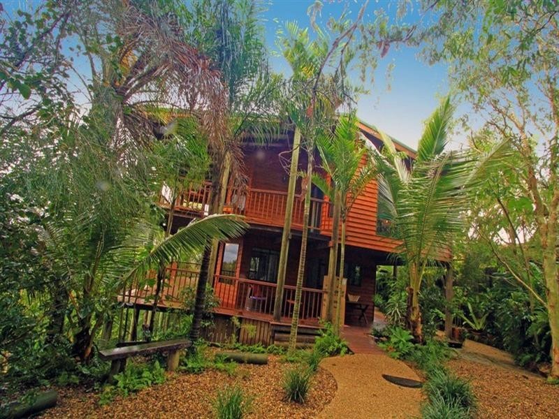 9 Banksia Place, Taranganba QLD 4703
