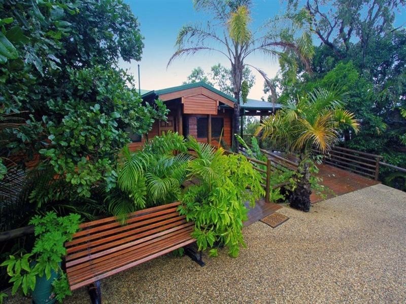 9 Banksia Place, Taranganba QLD 4703