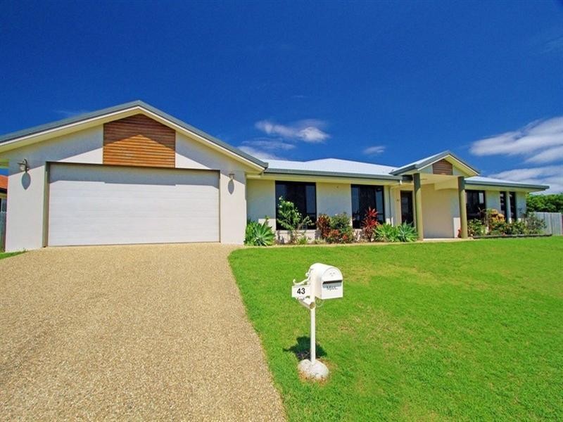 43 Armstrong Street, Yeppoon QLD 4703