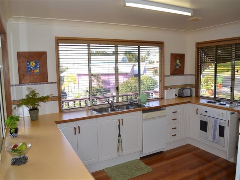 21 Banksia Place, Taranganba QLD 4703