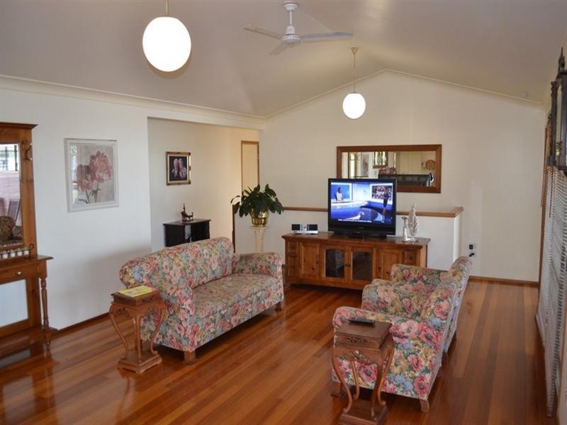 21 Banksia Place, Taranganba QLD 4703