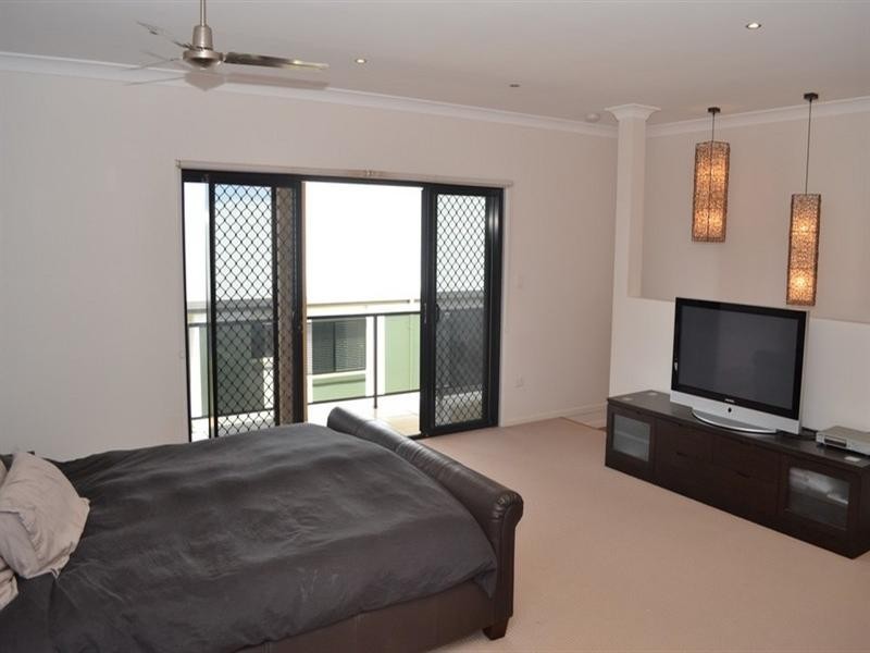 31 Miami Crescent, Pacific Heights QLD 4703