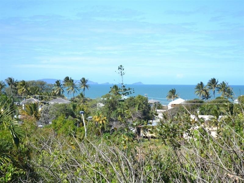 13 Strow Street, Yeppoon QLD 4703