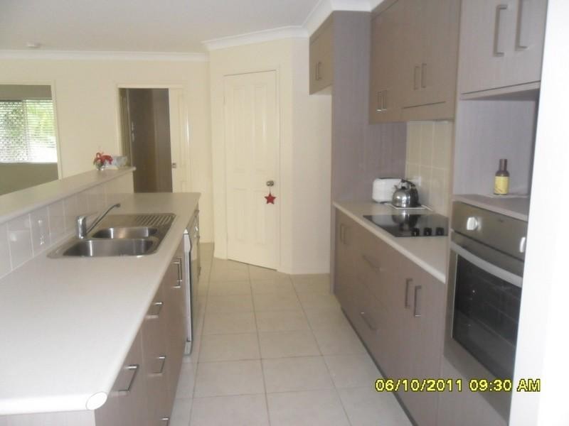 10 Yeppoon Crescent, Yeppoon QLD 4703