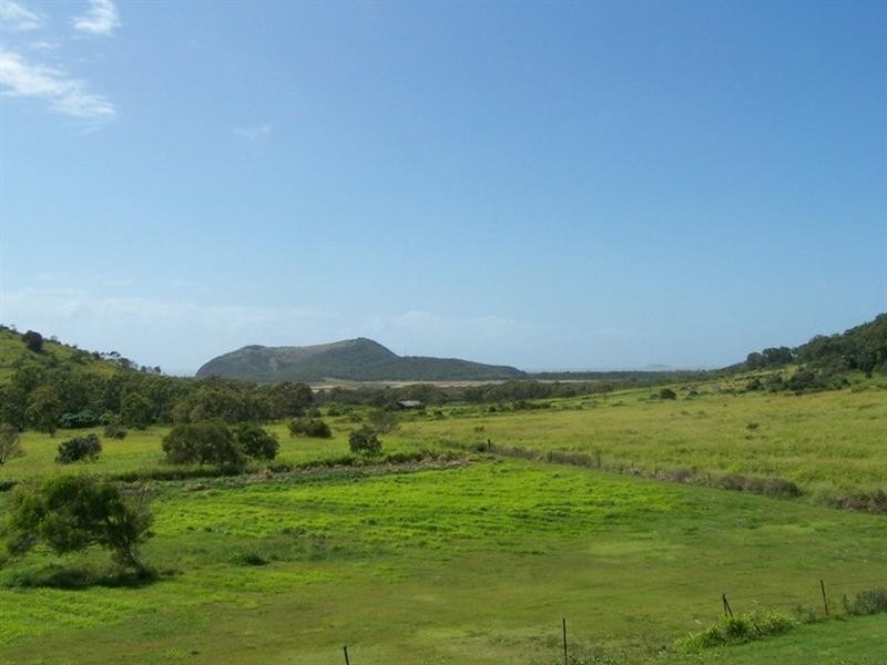 90 Clayton Road, Yeppoon QLD 4703