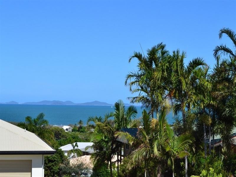 10 Yearsley Grove, Yeppoon QLD 4703
