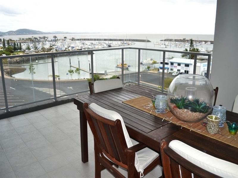 21/ Breakwater Drive, Rosslyn QLD 4703