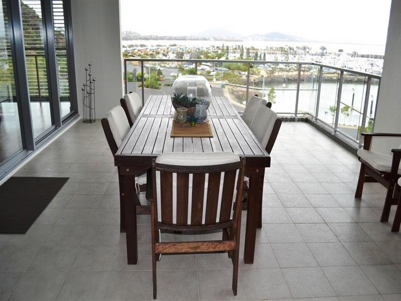 21/ Breakwater Drive, Rosslyn QLD 4703