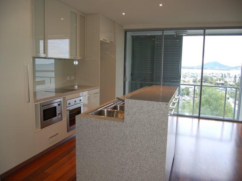 21/ Breakwater Drive, Rosslyn QLD 4703