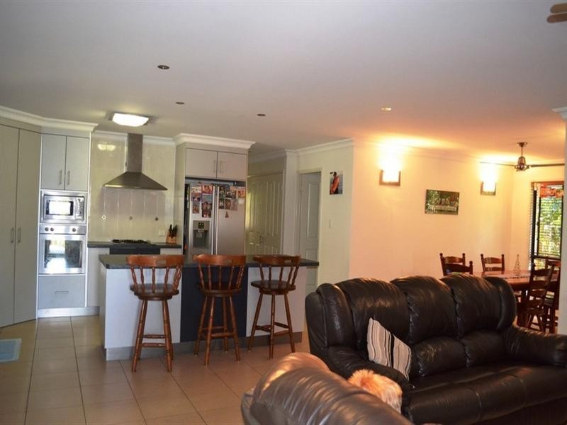 5 Downs Field Place, Yeppoon QLD 4703