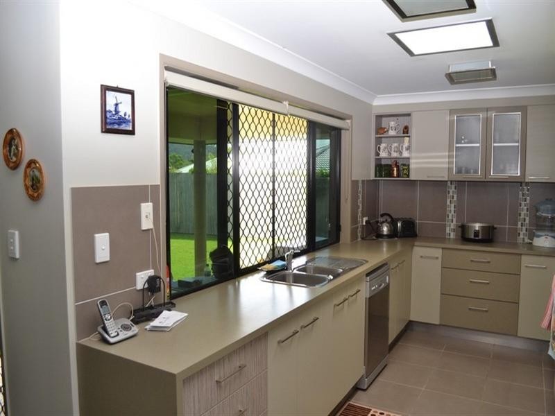 10 Adventurer Drive, Taranganba QLD 4703