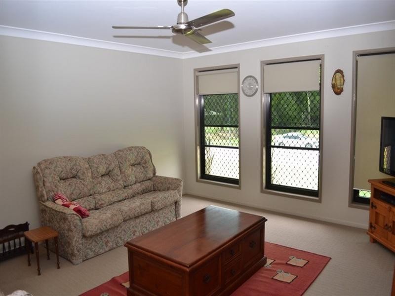 10 Adventurer Drive, Taranganba QLD 4703