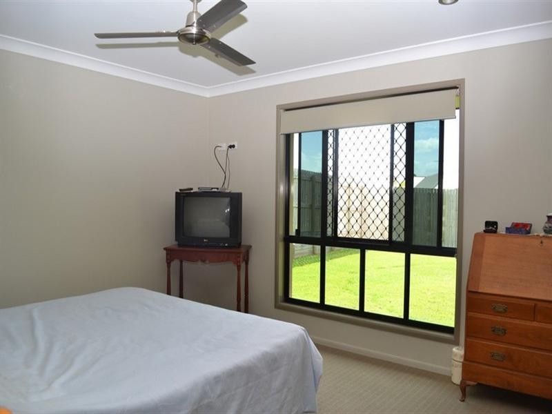 10 Adventurer Drive, Taranganba QLD 4703