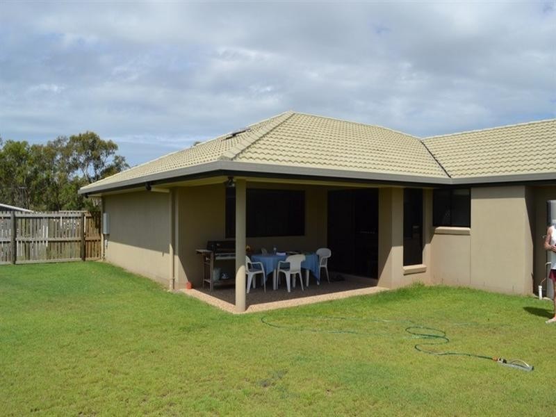 10 Adventurer Drive, Taranganba QLD 4703