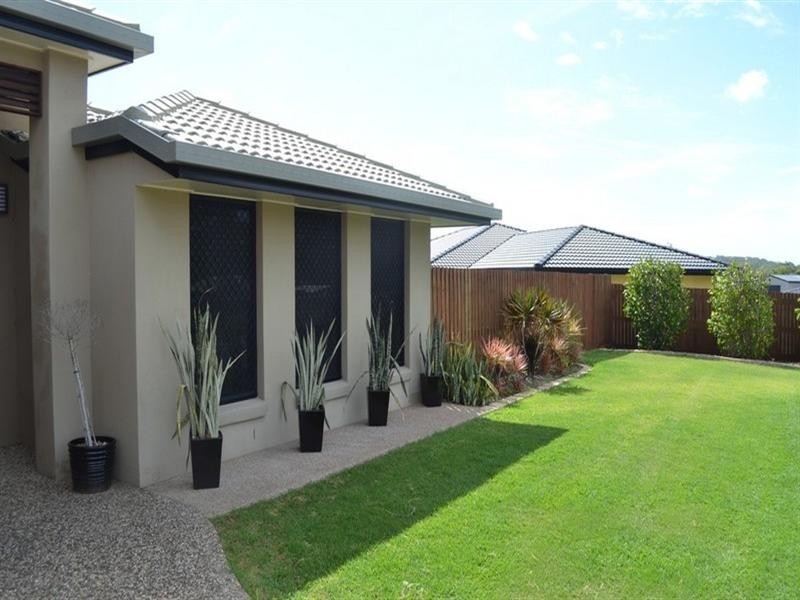 10 Adventurer Drive, Taranganba QLD 4703